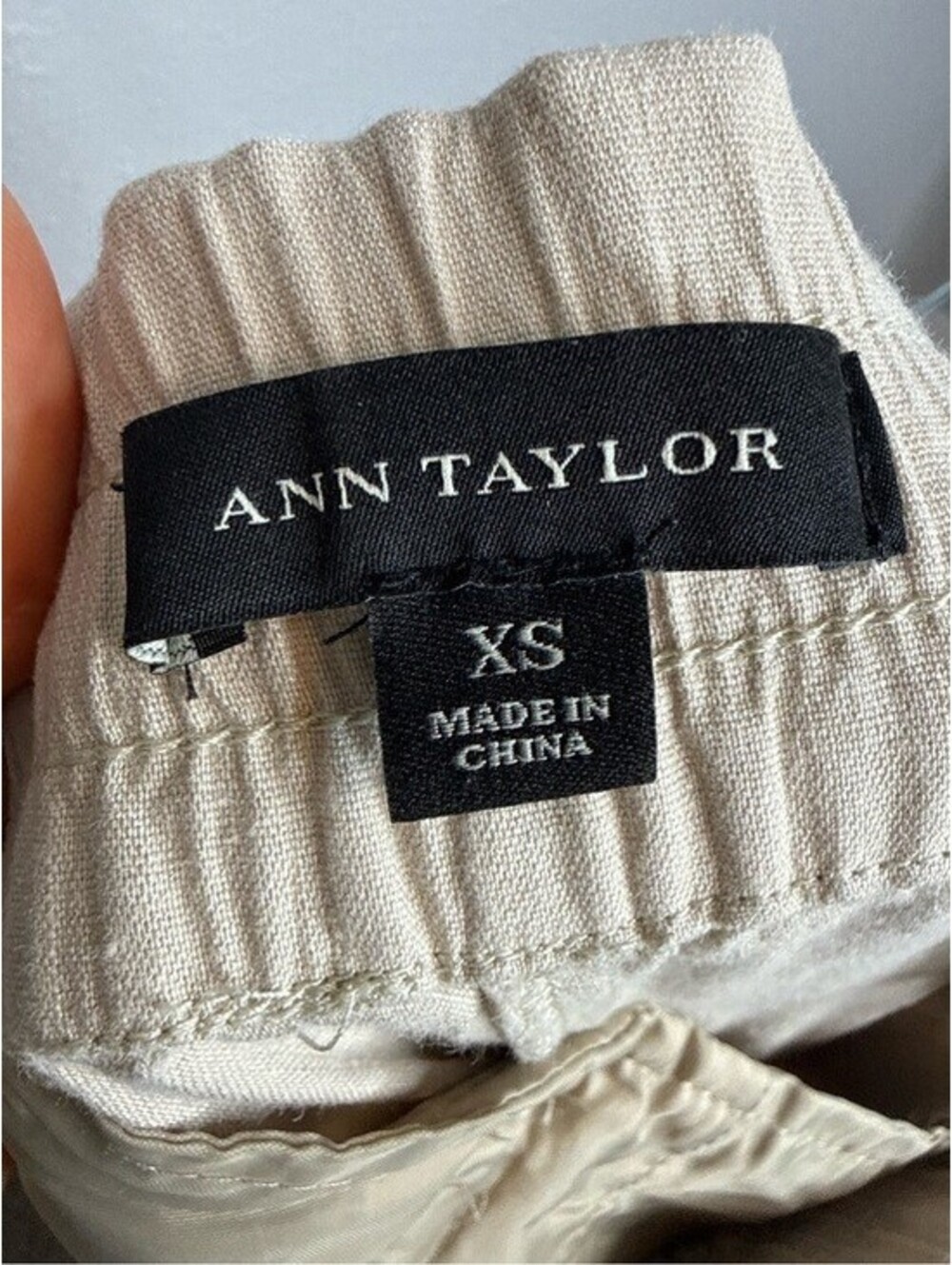 Ann Taylor Linen Blend Pull-On Straight Leg Beige Drawstring Pants XS - Picture 2 of 5